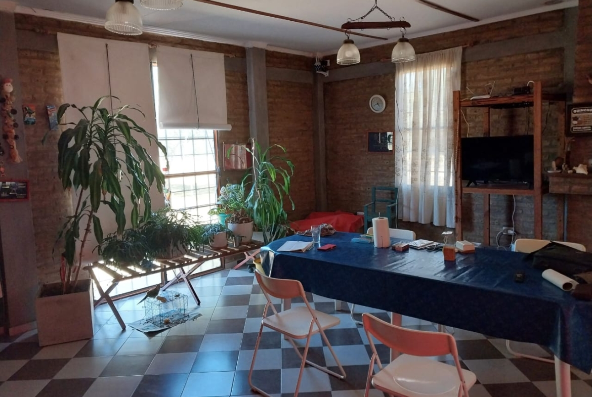 🌿🏡 ¡VENTA DE CASA DE CAMPO EN COLONIA CRESPO! 🌟