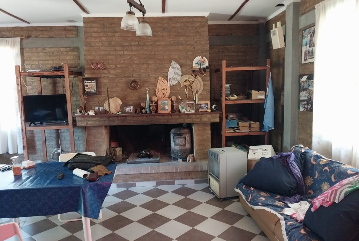 🌿🏡 ¡VENTA DE CASA DE CAMPO EN COLONIA CRESPO! 🌟