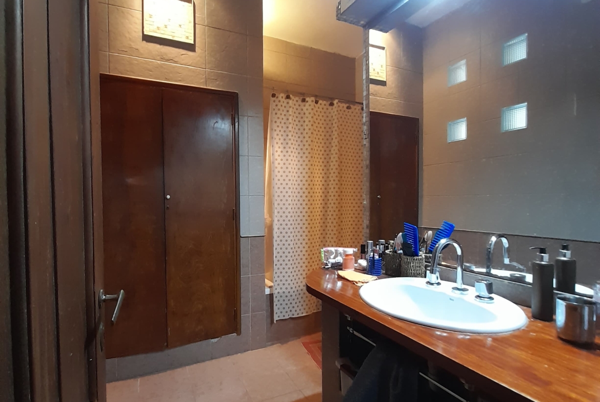 🏡 ¡CASA EN VENTA EN ZONA ÚNICA!📍 Ubicación: Urquiza al 1600, ¡una de las zonas más buscadas de la ciudad!