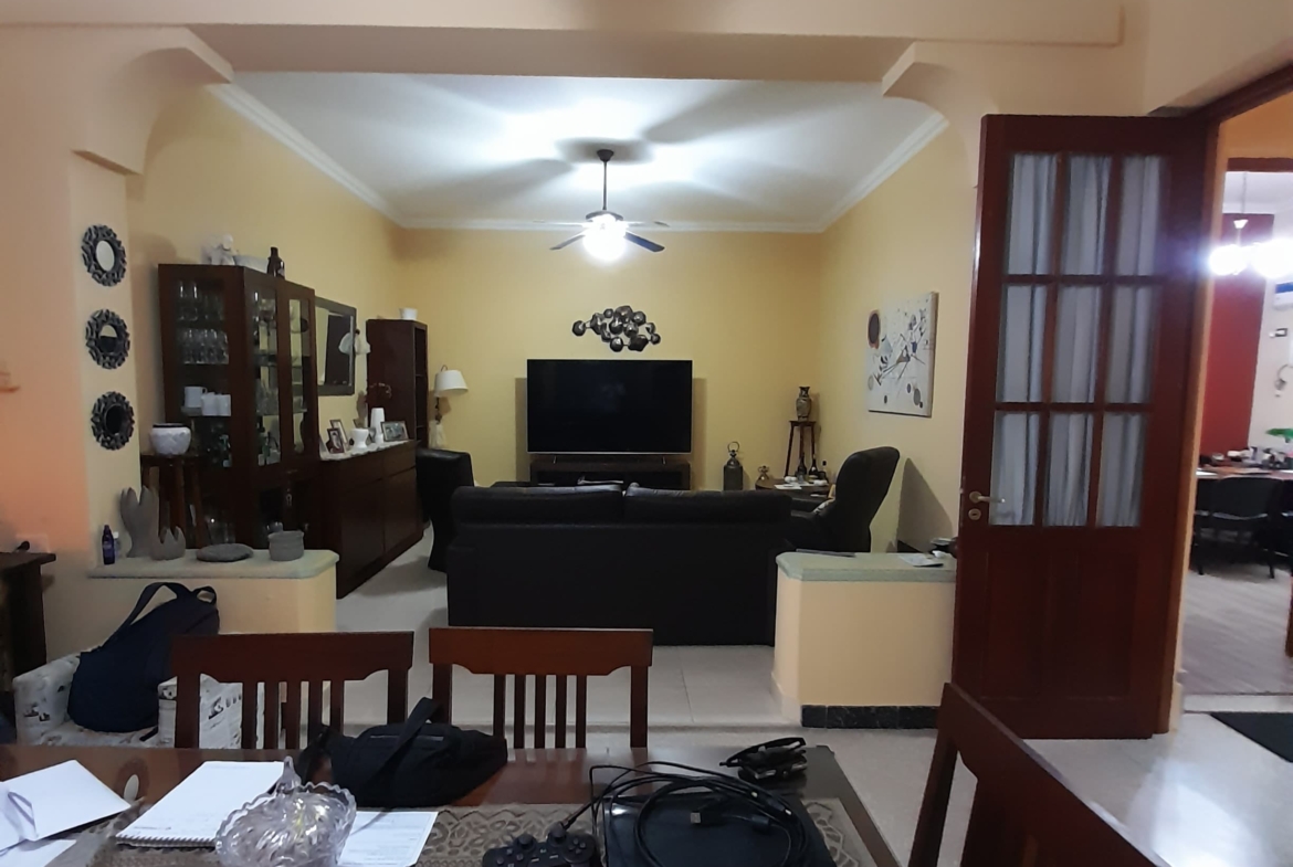 🏡 ¡CASA EN VENTA EN ZONA ÚNICA!📍 Ubicación: Urquiza al 1600, ¡una de las zonas más buscadas de la ciudad!