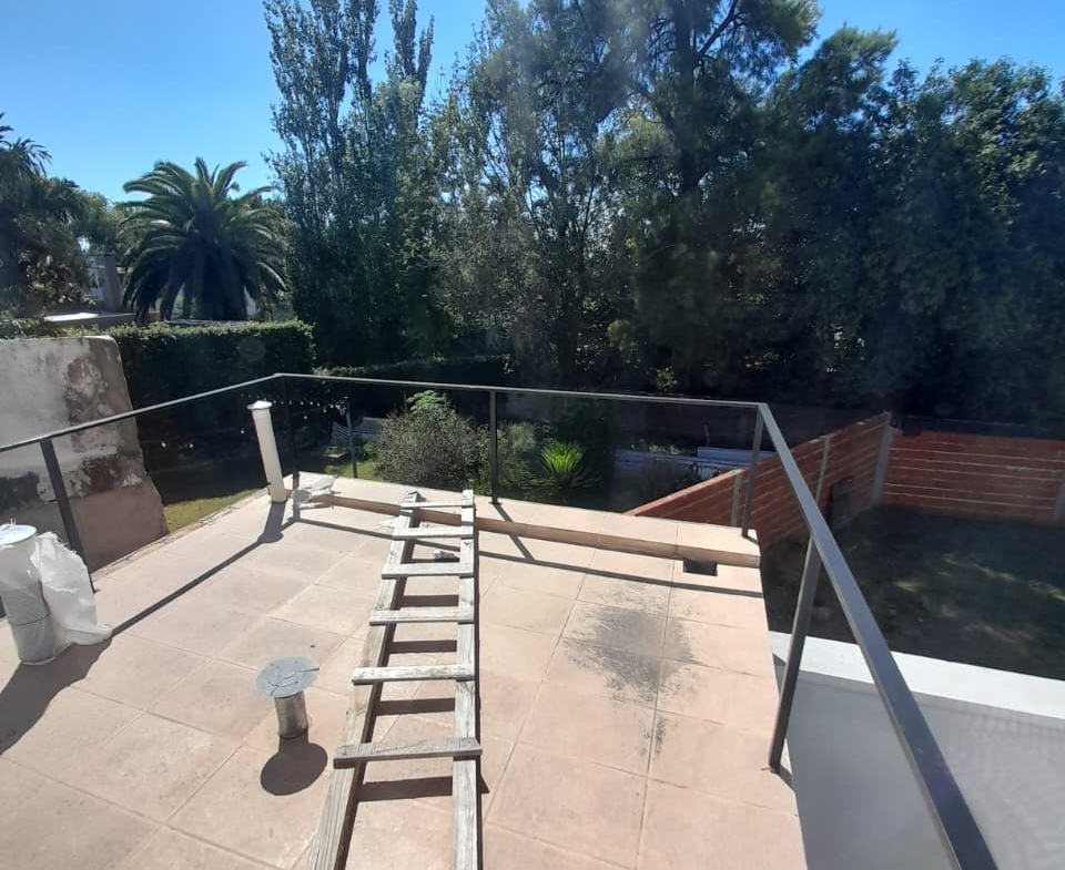 🏡 CASA EN VENTA – BARRIO PARACAO