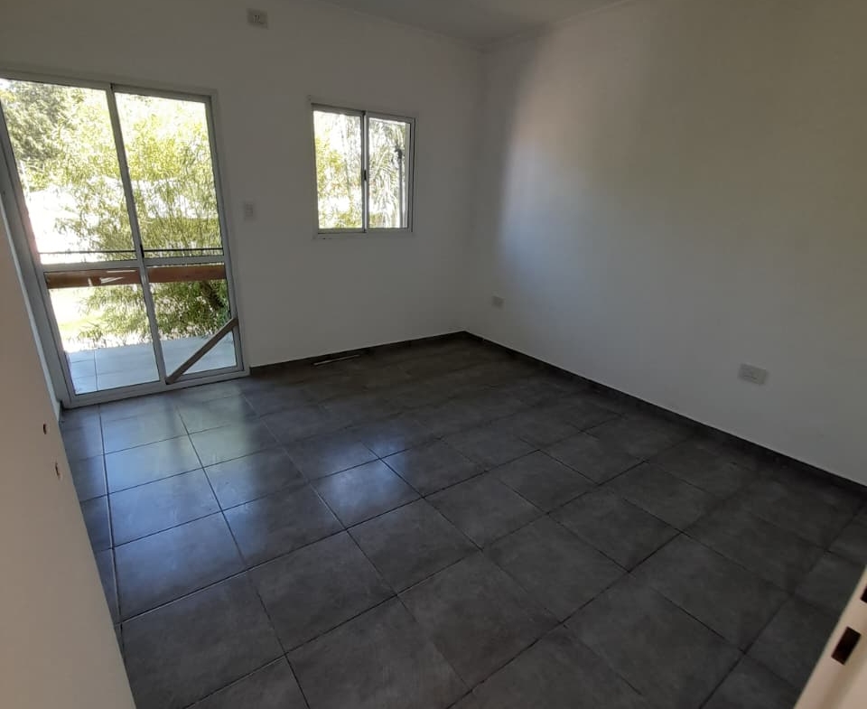 🏡 CASA EN VENTA – BARRIO PARACAO