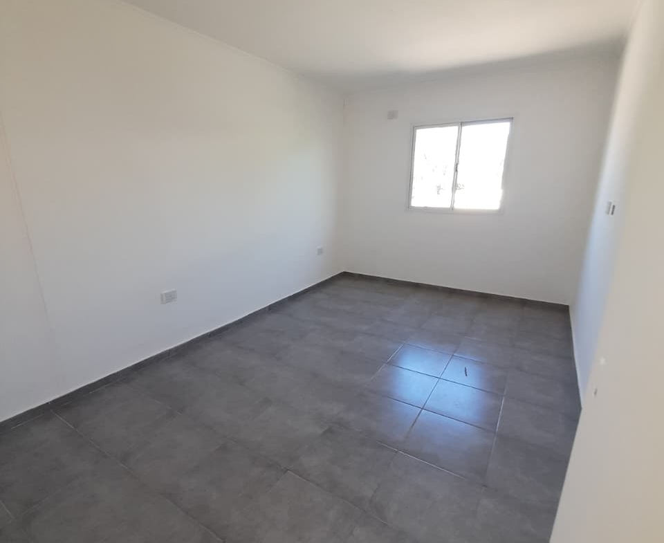 🏡 CASA EN VENTA – BARRIO PARACAO