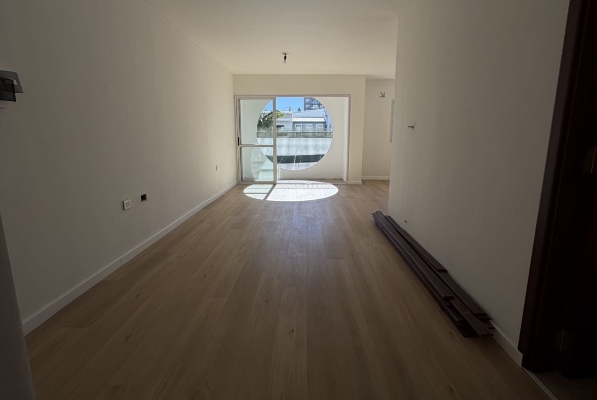 ✨ ¡VENTA DEPARTAMENTO totalmente renovado a nuevo en una ubicación estratégica! ✨